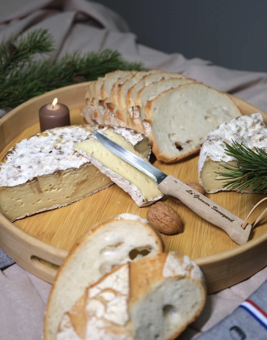 🧀 Top 5 des meilleurs fromages de Savoie disponibles au Grenier Savoyard