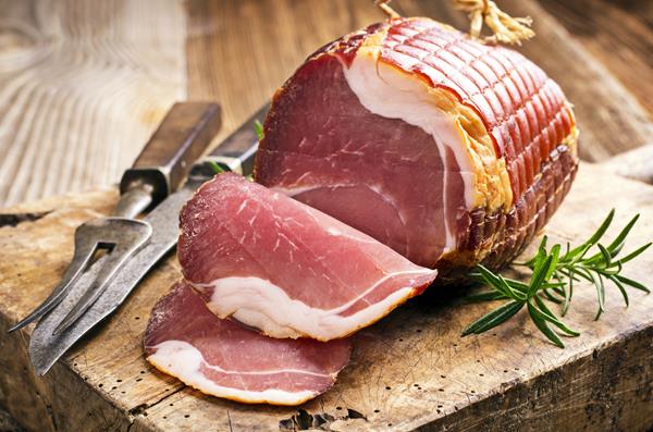 Noix de jambon séchée en filet par Sarrade 