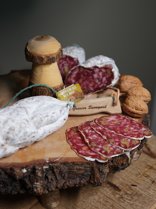 Les 2 Saucissons aux noix