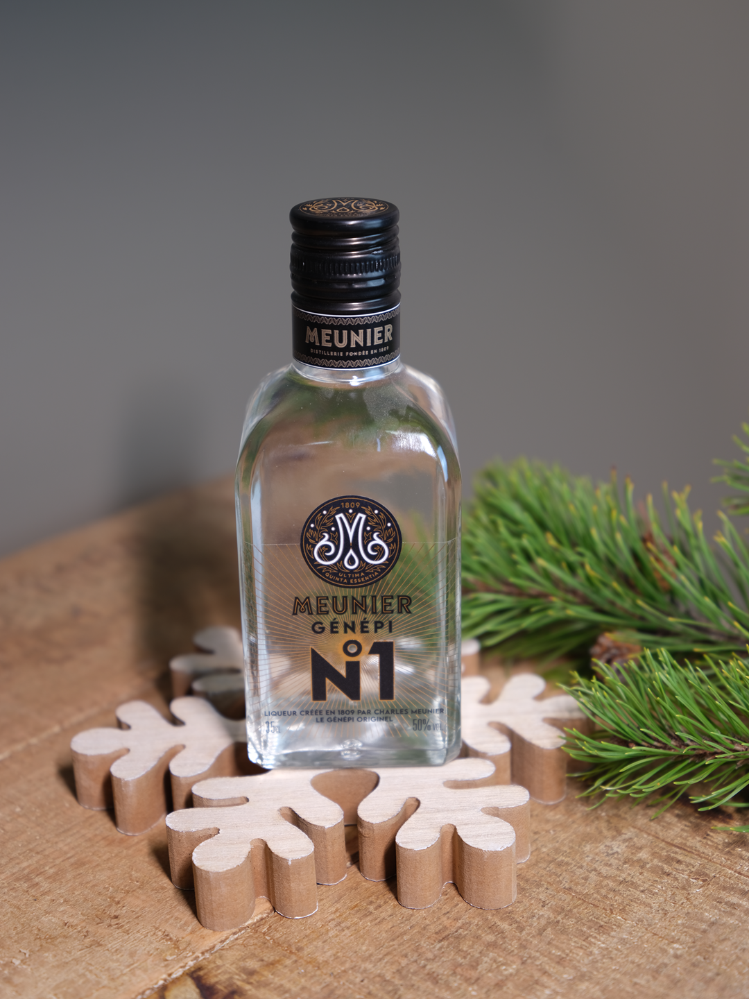 Génépi Noir  Meunier : distillerie artisanale de génépi, gin et liqueurs  de plantes depuis 1809